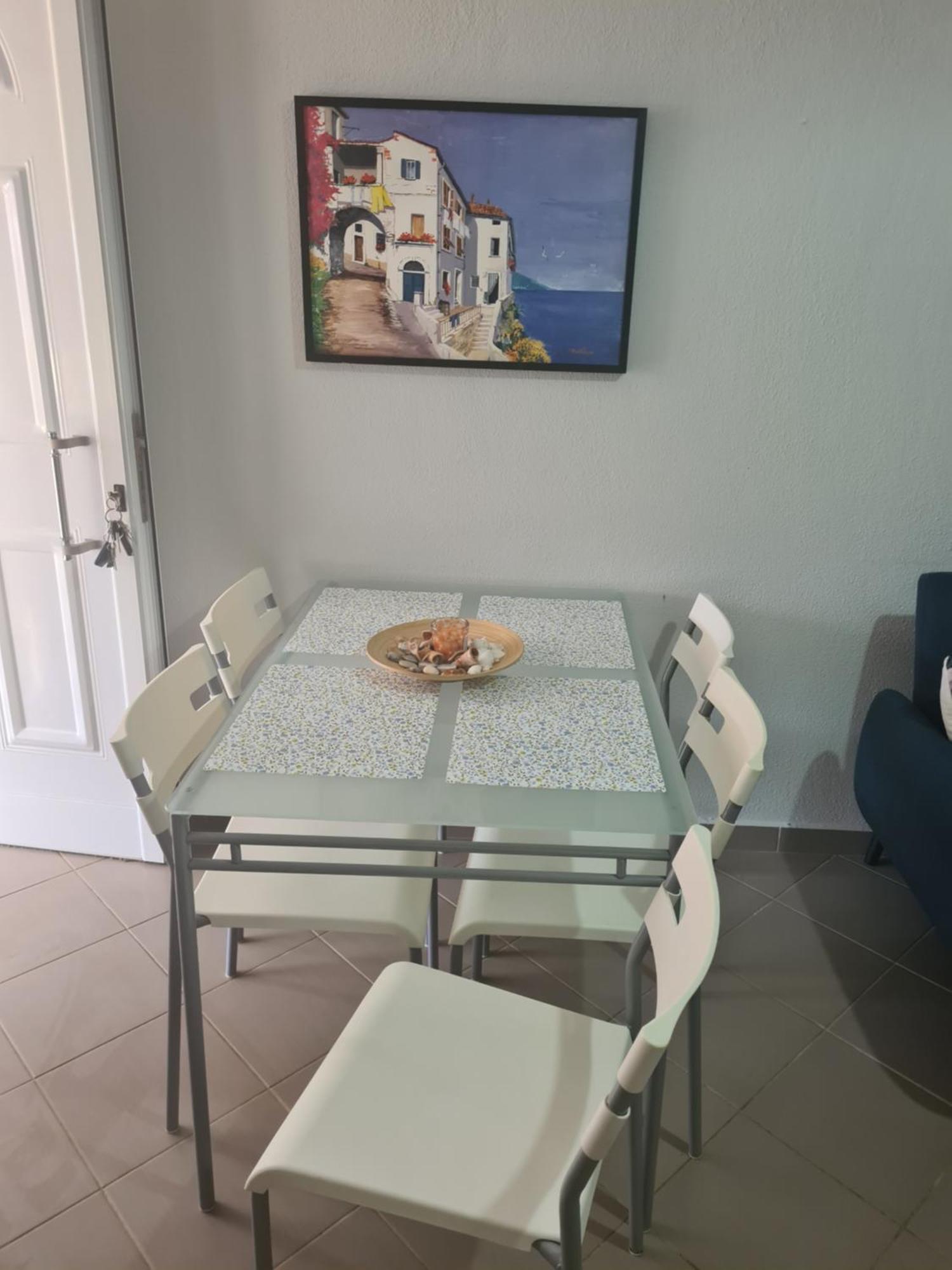 Makis Apartments Touzla Ofrinion Bagian luar foto